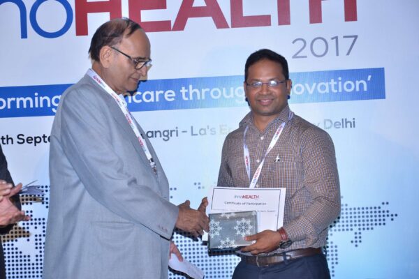 Dr V K Singh presenting certificate and a memento to Satya Tapas at InnoHEALTH 2017 Dr V K Singh presenting certificate and a memento to Satya Tapas at InnoHEALTH 2017