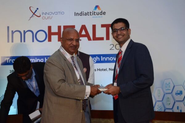 Brig(Hony) Dr Arvind Lal presenting a memento to Siddharth Sangwan in session 2 at InnoHEALTH 2017 Brig(Hony) Dr Arvind Lal presenting a memento to Siddharth Sangwan in session 2 at InnoHEALTH 2017
