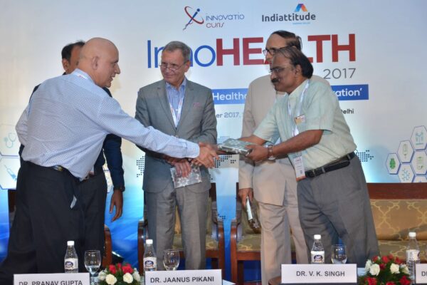 Dr Shiban Ganju presenting memento to Dr D Prabhakaran at InnoHEALTH 2017 Dr Shiban Ganju presenting memento to Dr D Prabhakaran at InnoHEALTH 2017