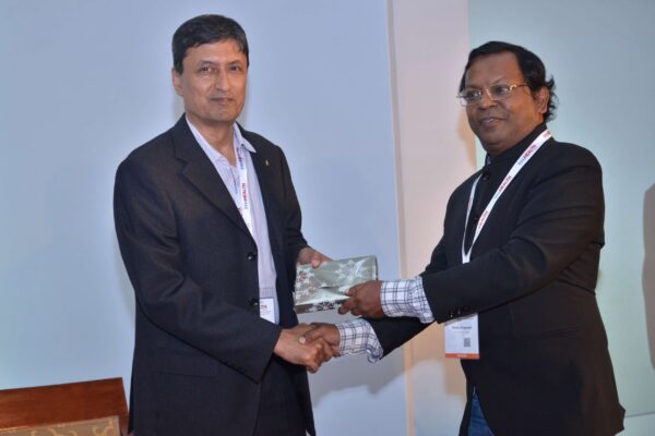 Eur Ing Muthu Singaram presenting memento to Ashim Roy at InnoHEALTH 2017 Eur Ing Muthu Singaram presenting memento to Ashim Roy at InnoHEALTH 2017