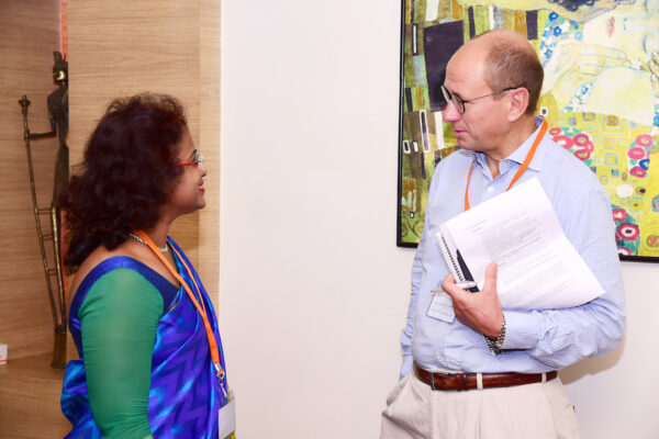 Sharda Balaji in talks with Jan Erik from ApiRays at InnoHEALTH 2017 Bangalore leg Sharda Balaji in talks with Jan Erik from ApiRays at InnoHEALTH 2017 Bangalore leg