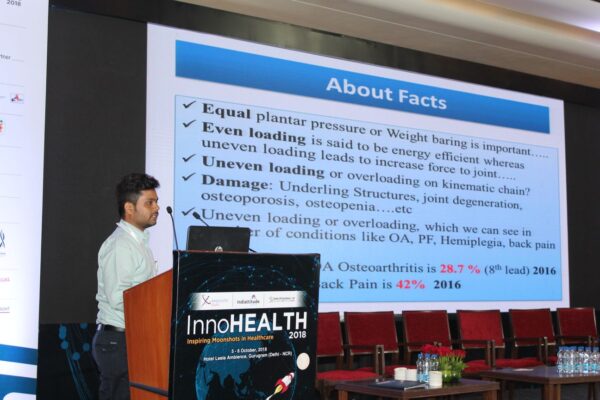 3. Dr Hemal Patel presents his innovation on lower limber weight distribution assessment device in the Young innovators award session at InnoHEALTH 2018 3. Dr Hemal Patel presents his innovation on lower limber weight distribution assessment device in the Young innovators award session at InnoHEALTH 2018