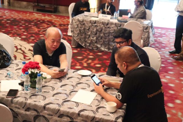 8. Kah Yee from Ucrest and Sachin Gaur in meetup at InnoHEALTH 2018 8. Kah Yee from Ucrest and Sachin Gaur in meetup at InnoHEALTH 2018