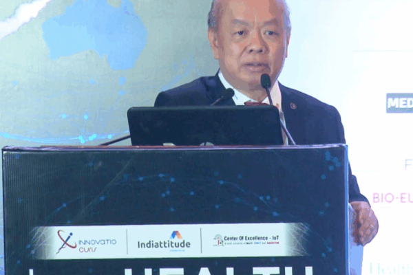 Kah-Yee3_0000_Layer-1