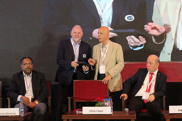 Innohealth-conference-about-background_2