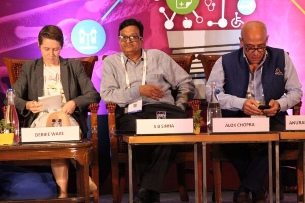 Dr. Debbie Wake, Dr. S. B. Sinha & Dr. Alok Chopra at InnoHEALTH 2019