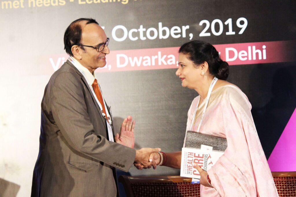 Dr. V K Singh & Upasana Arora at Session 4 InnoHEALTH 2019 Dr. V K Singh & Upasana Arora at Session 4 InnoHEALTH 2019