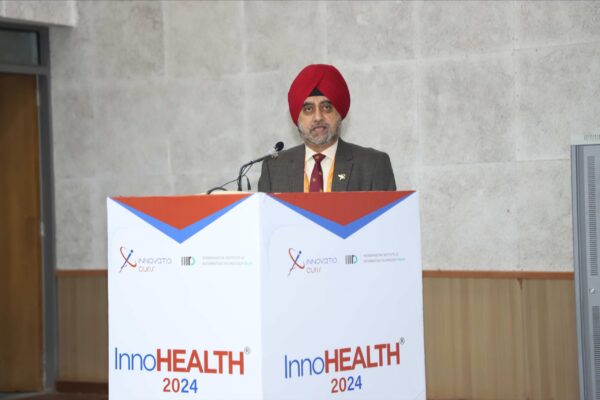 1. Maj Gen Dr. Jagtar Singh, VSM [Veteran] speaking in the inaugural session at InnoHEALTH 2024-10
