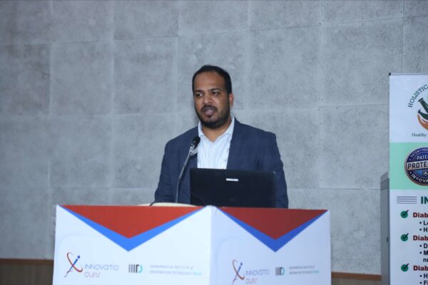 Arun Agarwal from Janitri presenting at Young Innovator_s Award session at InnoHEALTH 2024 Arun Agarwal from Janitri presenting at Young Innovator_s Award session at InnoHEALTH 2024