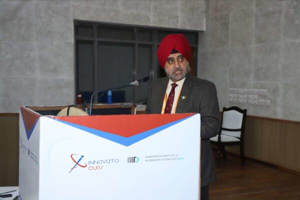 2. Maj Gen Dr. Jagtar Singh, VSM [Veteran] speaking in the inaugural session at InnoHEALTH 2024-6