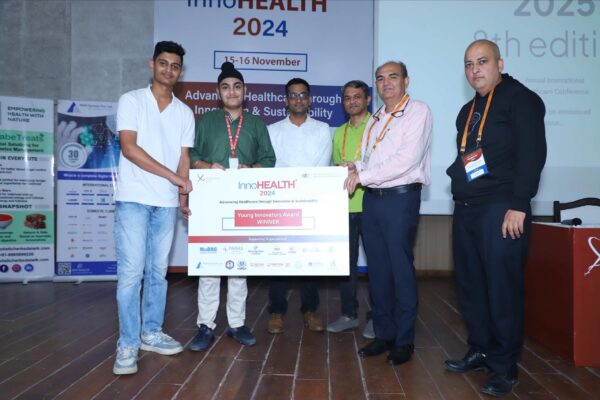 Tanjot Singh and team wins first prize in Young Innovator_s Award at InnoHEALTH 2024-3 Tanjot Singh and team wins first prize in Young Innovator_s Award at InnoHEALTH 2024-3