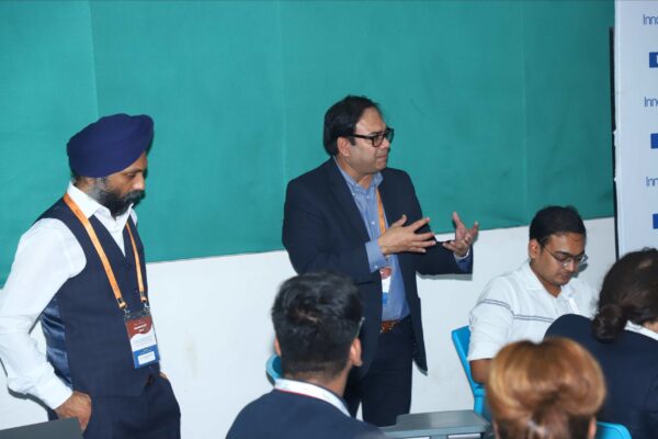 Dr. Amit Raj from Plexus Medcare and Dr. Tavpritesh Sethi from IIIT Delhi in a discussion at the workshop on conversational AI at InnoHEALTH 2024-3
