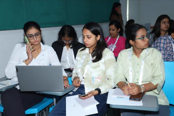 Participants of the workshop on building conversational AI at InnoHEALTH 2024