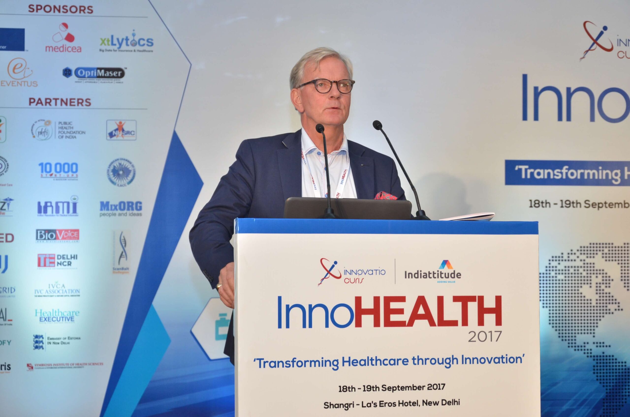 Hakan-Jideus-pitching-Predicare-at-InnoHEALTH-2017-scaled