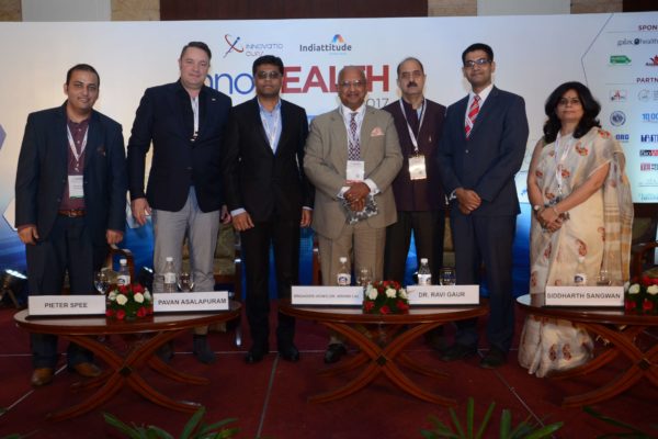 Panellists group photo of session 2 at InnoHEALTH 2017