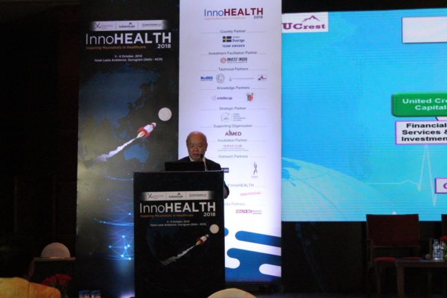 4. Kah Yee from UCrest speaks at InnoHEALTH 2018 session for Innovations in hospitals