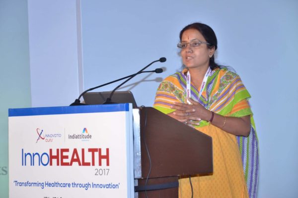 Gayathree-Mohan-presenting-his-innovation-at-InnoHEALTH-2017-