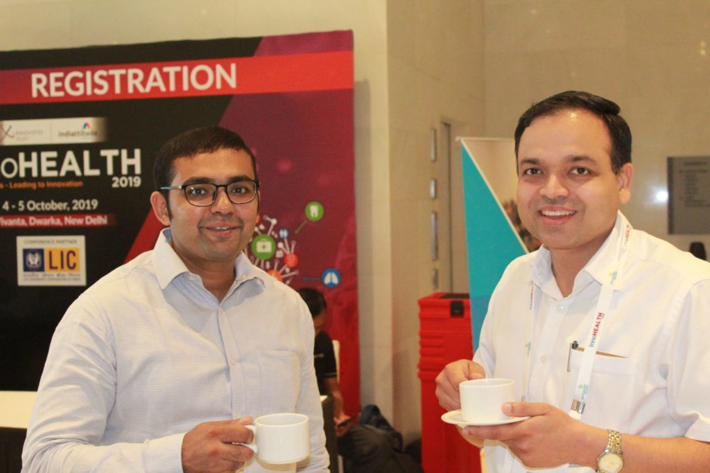 Joginder Tanikalla and Dr. Vikram Aggarwal having coffee at InnoHEALTH 2019