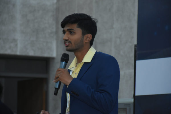 2. Mr Parth Jamkhedkar presenting in ALVL Foundation IC Young Innovator's Award session @ InnoHEALTH 2022
