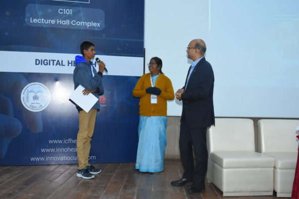Tarun Babu delivering winner speech in ALVL Foundation IC Young Innovator's Award session @ InnoHEALTH 2022